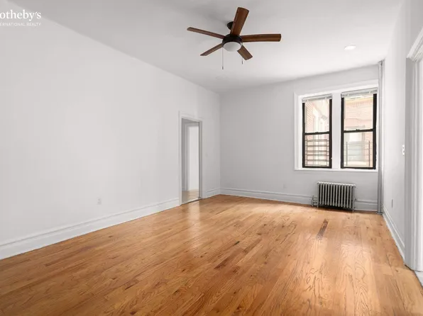 55 Parade Place image 2 of 14