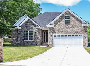 105 Emmons St, Chapel Hill, TN 37034