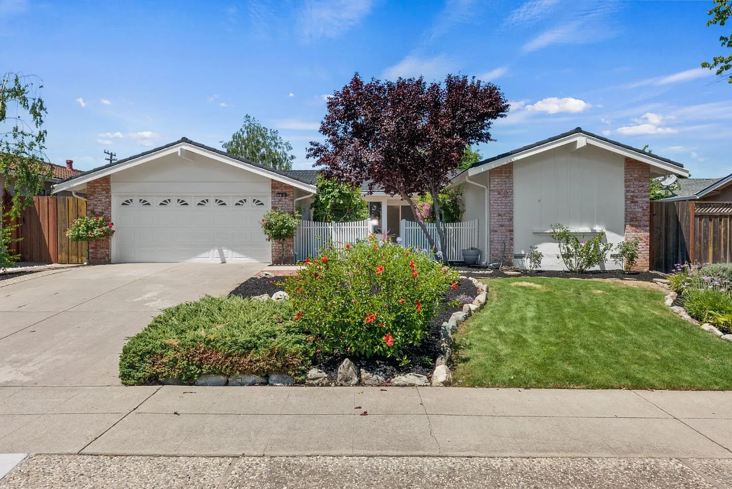 6611 Mount Royal Dr photo 1
