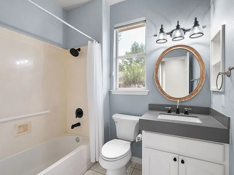 104 Bronco Cir — Photo 26