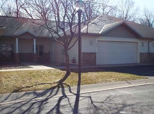 805 Dublin Ct, Mankato, MN 56001