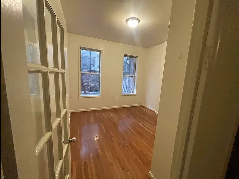 103 Allen St #2 — Photo 5