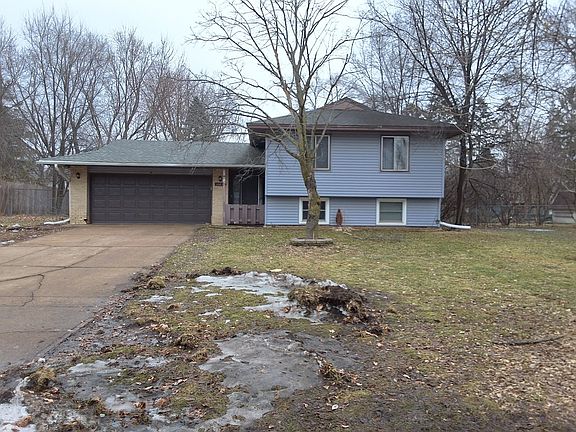 2nd image of 10857 Crooked Lake Blvd NW