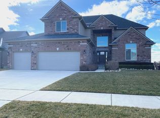 52801 Tacoma Narrows Dr, Macomb, MI 48042