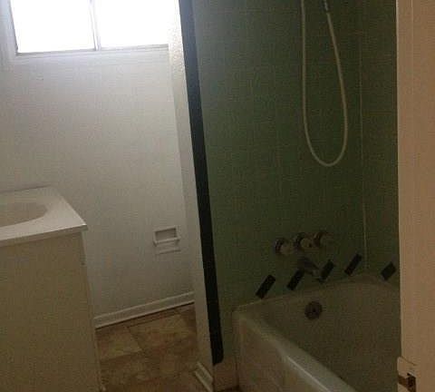 5th image of 1702 N Steven Dr