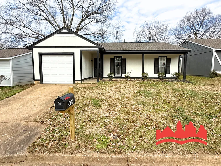 5636 Maple Tree Dr — Photo 2