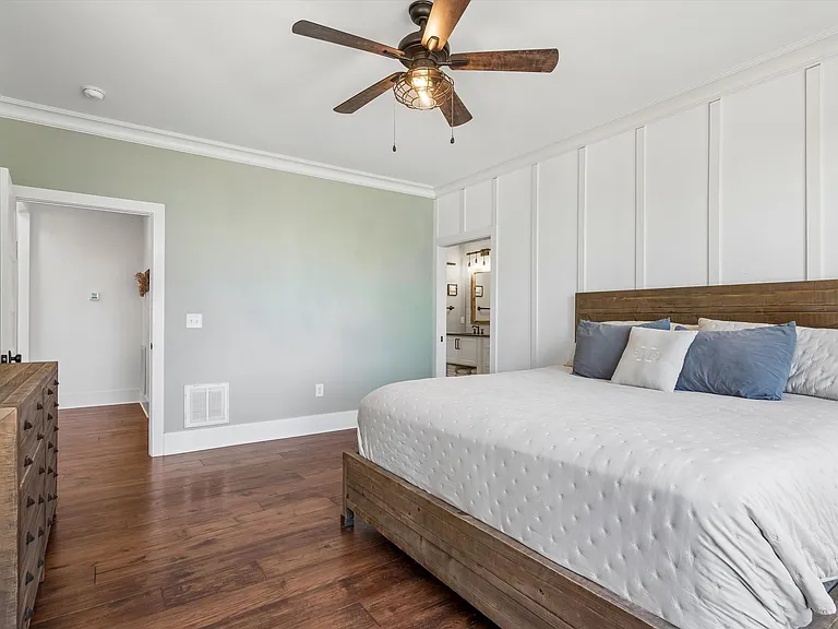 6450 Stewart Rd — Photo 30