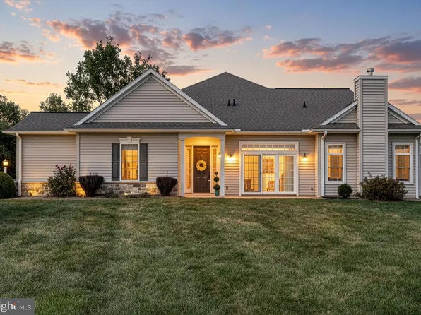 111 Carmella Dr, Mechanicsburg, PA 17050