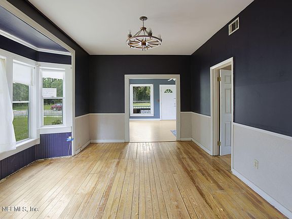 5th image of 7020 SE 221ST Street