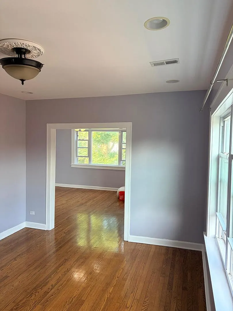 2 bed, 1250 sqft, $1,900 — Photo 2