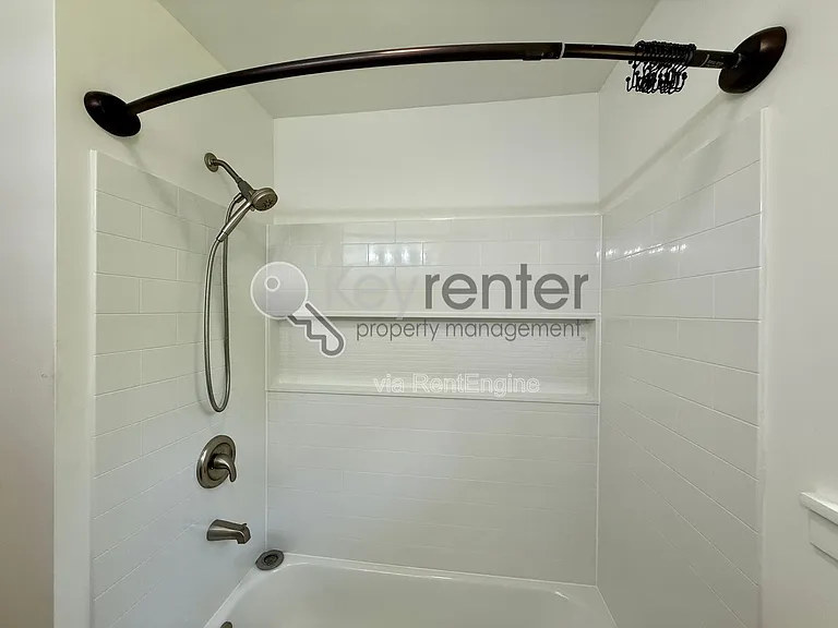 1004 Summer St #A — Photo 8