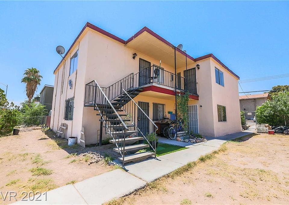1st image of 833 N Bruce St APT 4