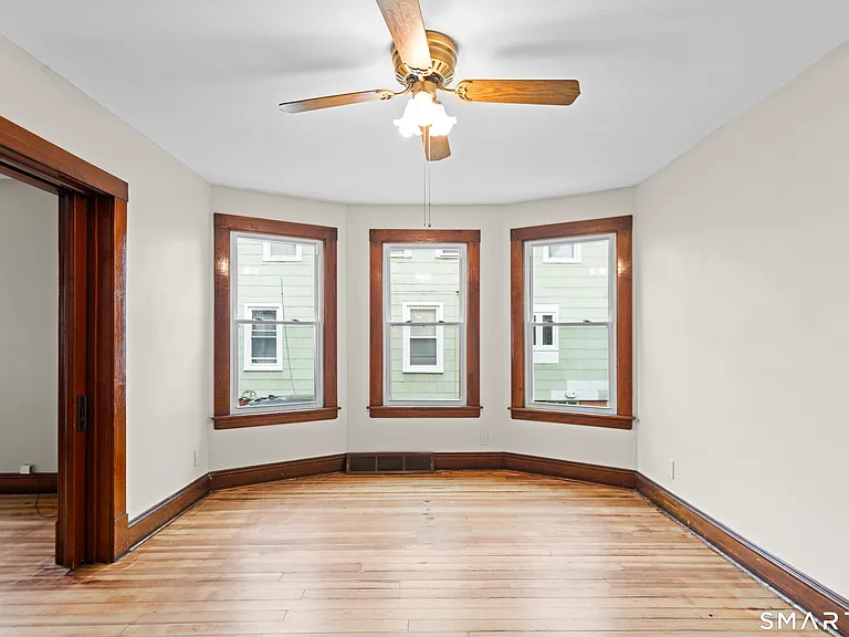 44 Bigelow Ave — Photo 15