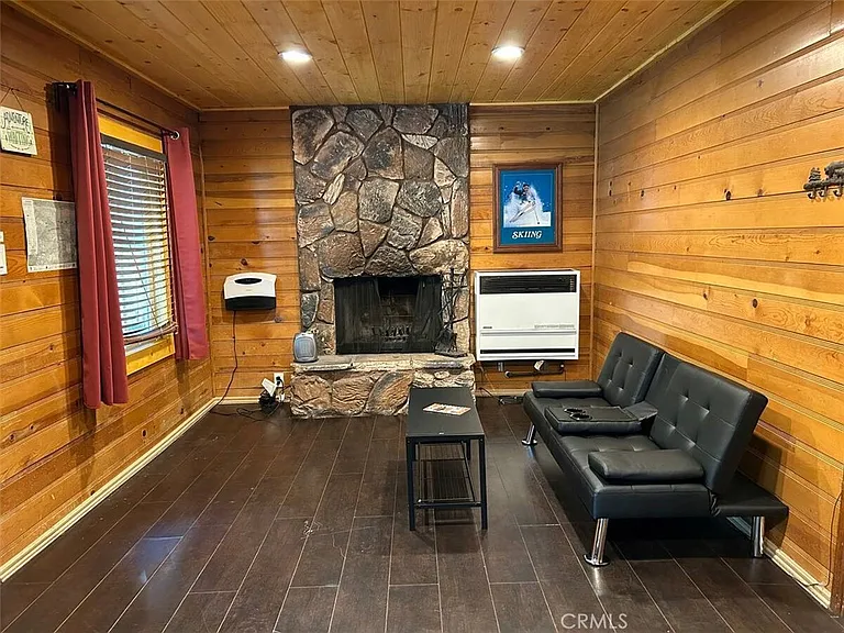 542 Highland Rd — Photo 5
