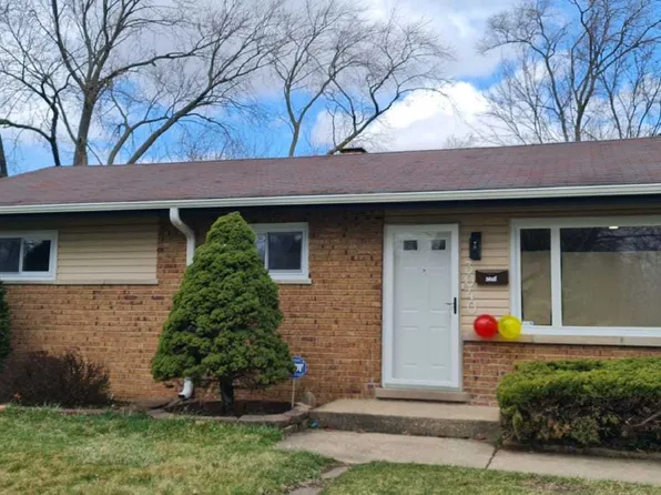 3040 Nottingham Ave, Markham, IL 60428
