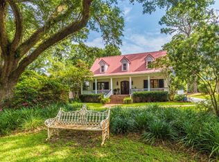 353 Grand Ave, Fairhope, AL 36532