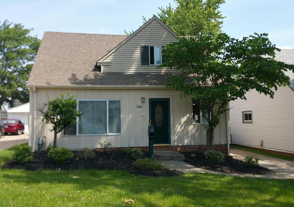 1st image of 7606 Newport Ave