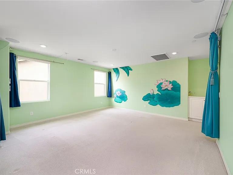 5676 Avocet Dr — Photo 27