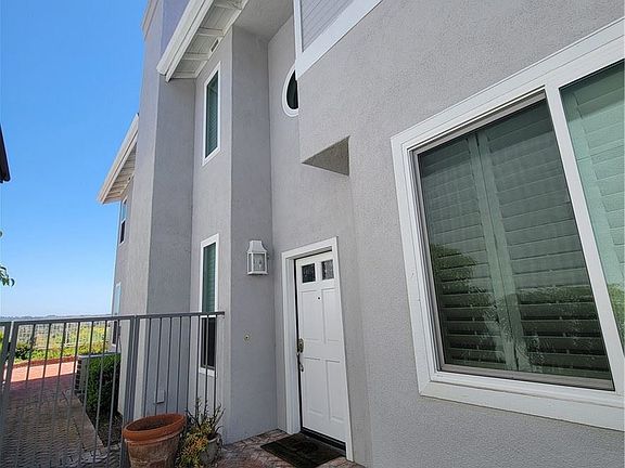 2nd image of 33 Cottage Ln