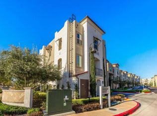 327 Lagoon Way, Santee, CA 92071