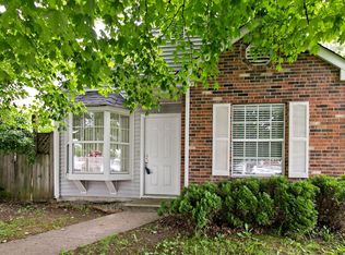 1018 Parkside Dr, Georgetown, KY 40324