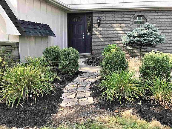 5th image of 3835 Oakhurst Dr