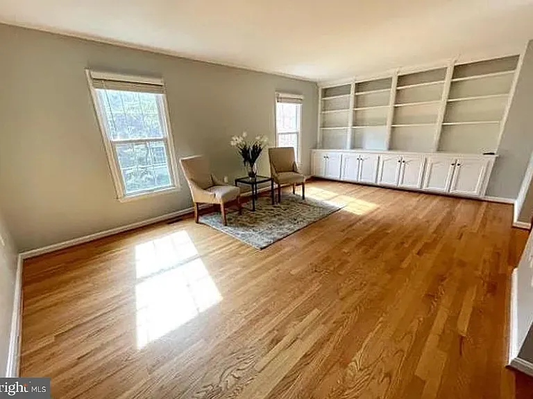 6633 McLean Ct — Photo 5