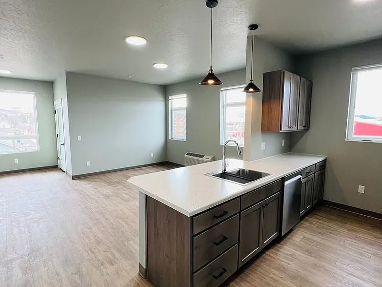 4405 Deveraux Pl — Photo 5