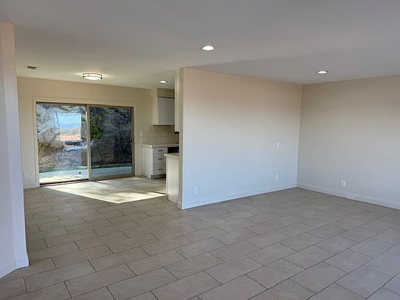 3rd image of 30710 Rolling Hills Dr