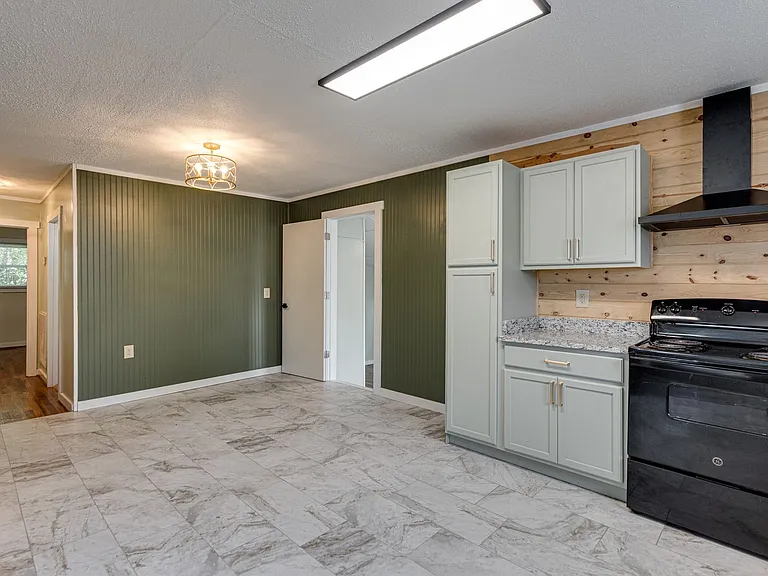 324 Loop Rd — Photo 22