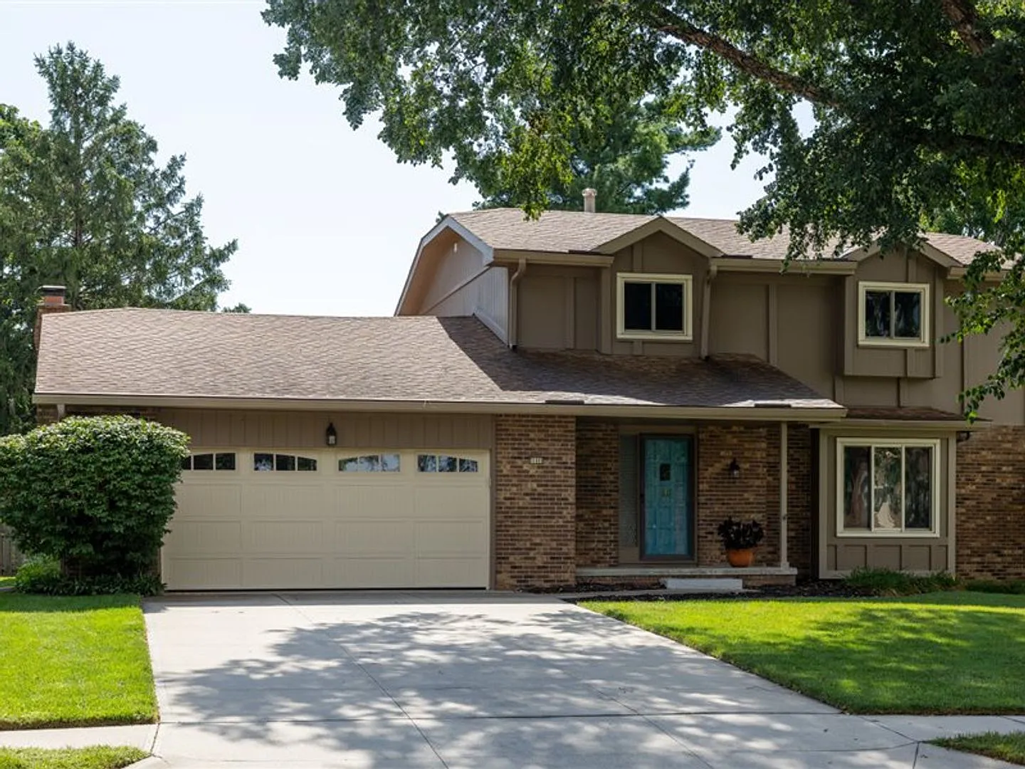 West Omaha Home For Rent — Photo 1
