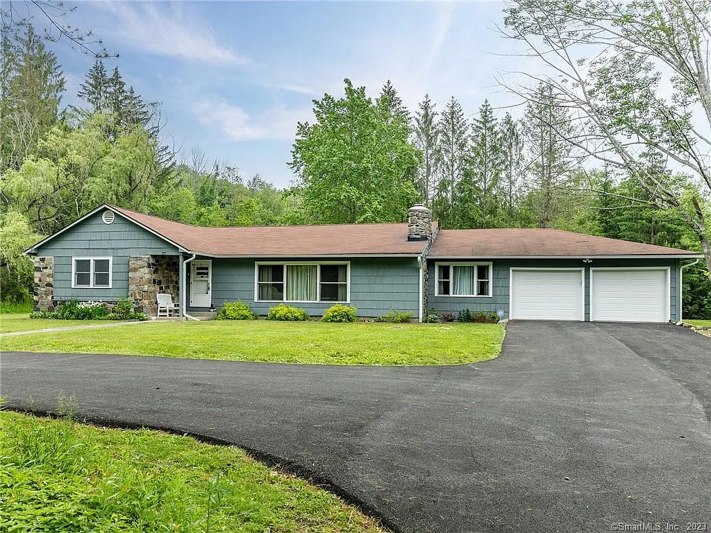 3 bed, 2.5 bath, 3626 sqft, $5,250 — Photo 1