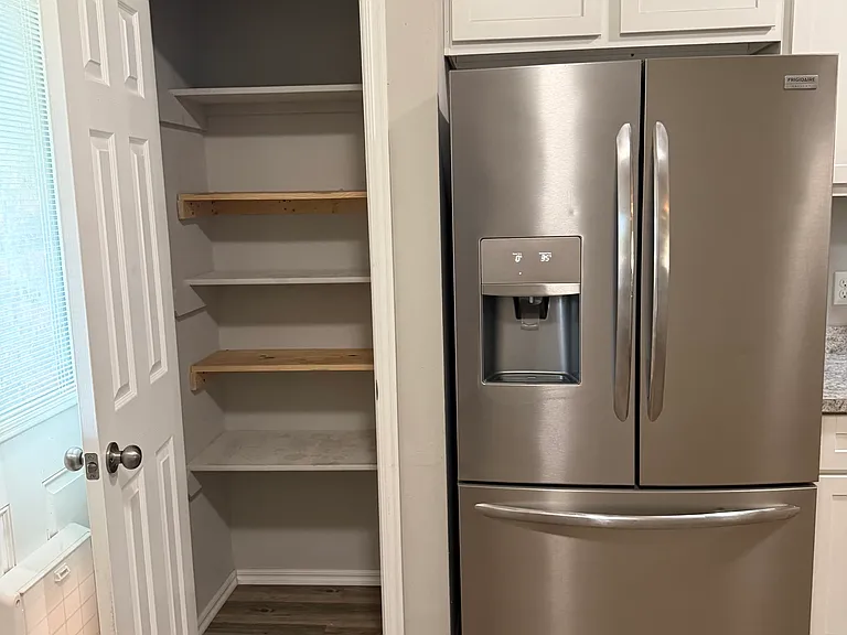 13220 Beekman Dr — Photo 16