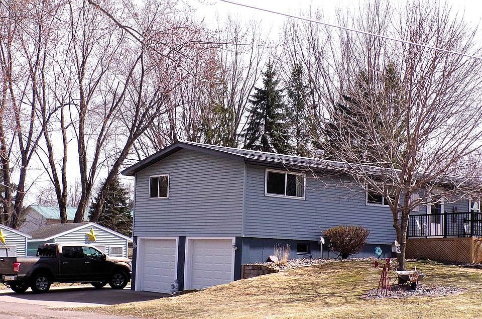 1st image of 106 N CROCKER AVENUE