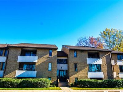 527 Florida Ave APT T2, Herndon, VA, 20170