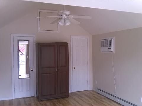 1st image of 465 Lincoln Ave