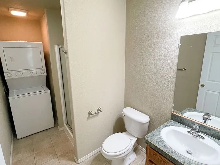 614 Prescott St — Photo 14