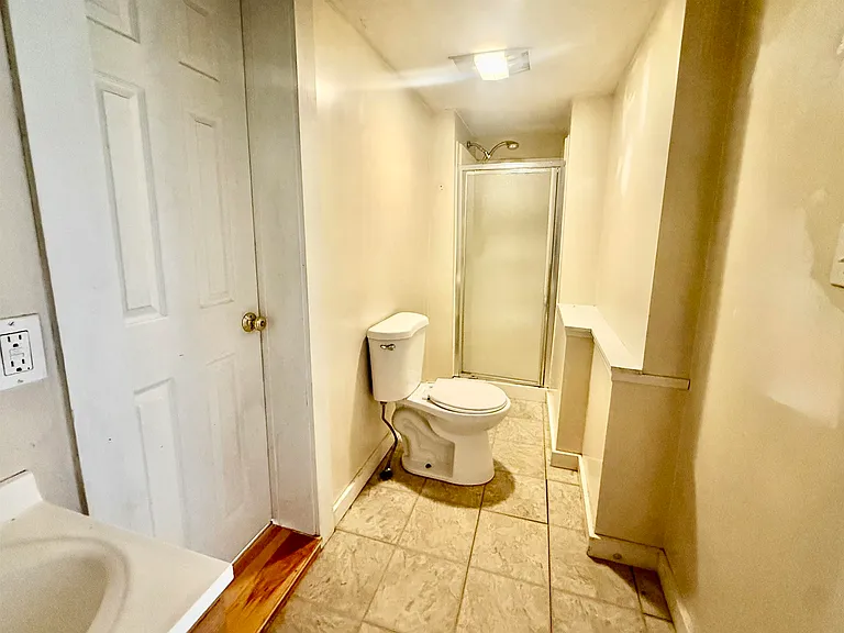 442 Merrimack St #2E — Photo 3