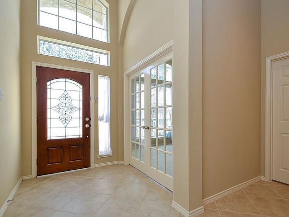 3rd image of 2301 Seabreeze Ln
