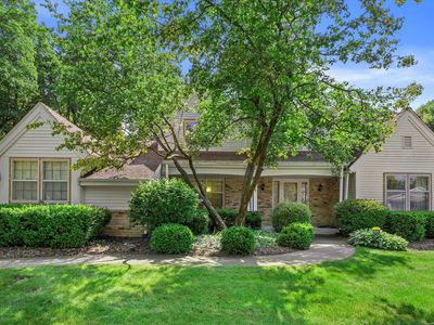 2490 Keats DRIVE, Brookfield, WI, 53045