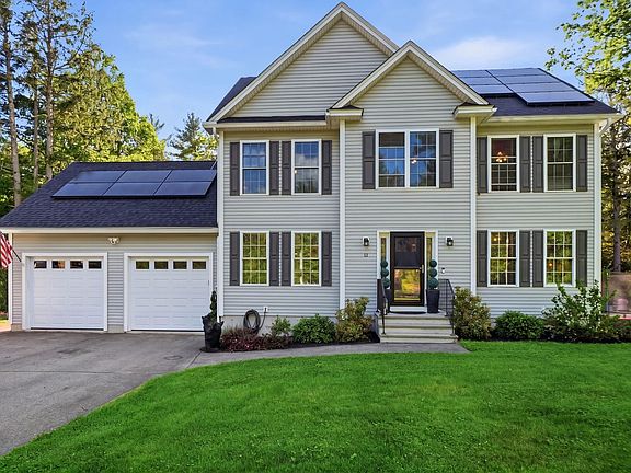 3rd image of 11 Bancroft Circle