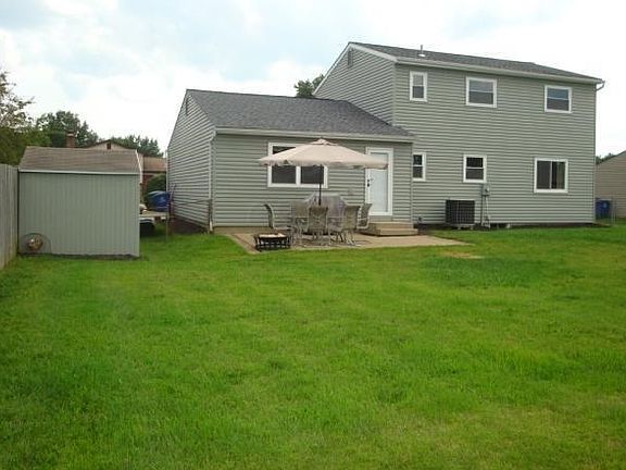 2nd image of 1980 Limetree Ct