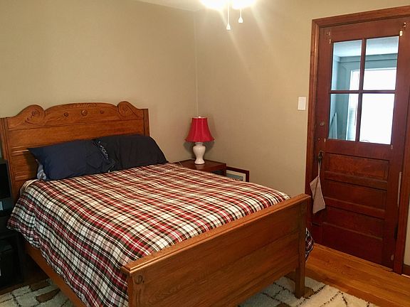 3rd image of 4936 Fyler Ave #W