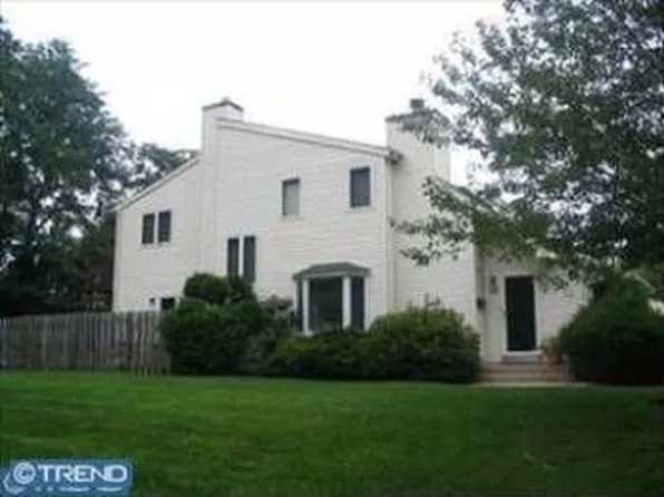 101 Tamara Ct, Cherry Hill, NJ 08002