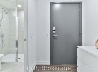 9 Tecumseth St #424, Toronto, ON M5V 0S5