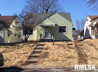 1711 18th St #C, Moline, IL 61265