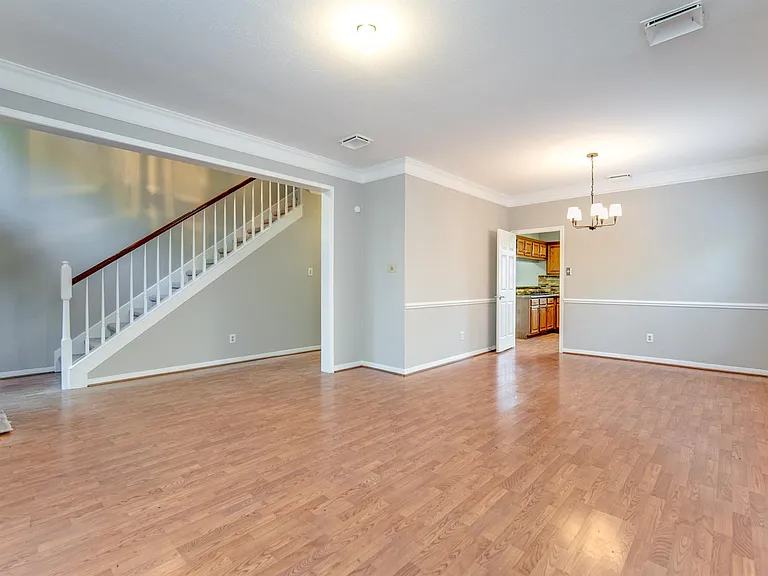 2710 Double Lake Dr — Photo 9