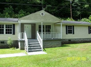 253 Owens Branch Rd, Hindman, KY 41822