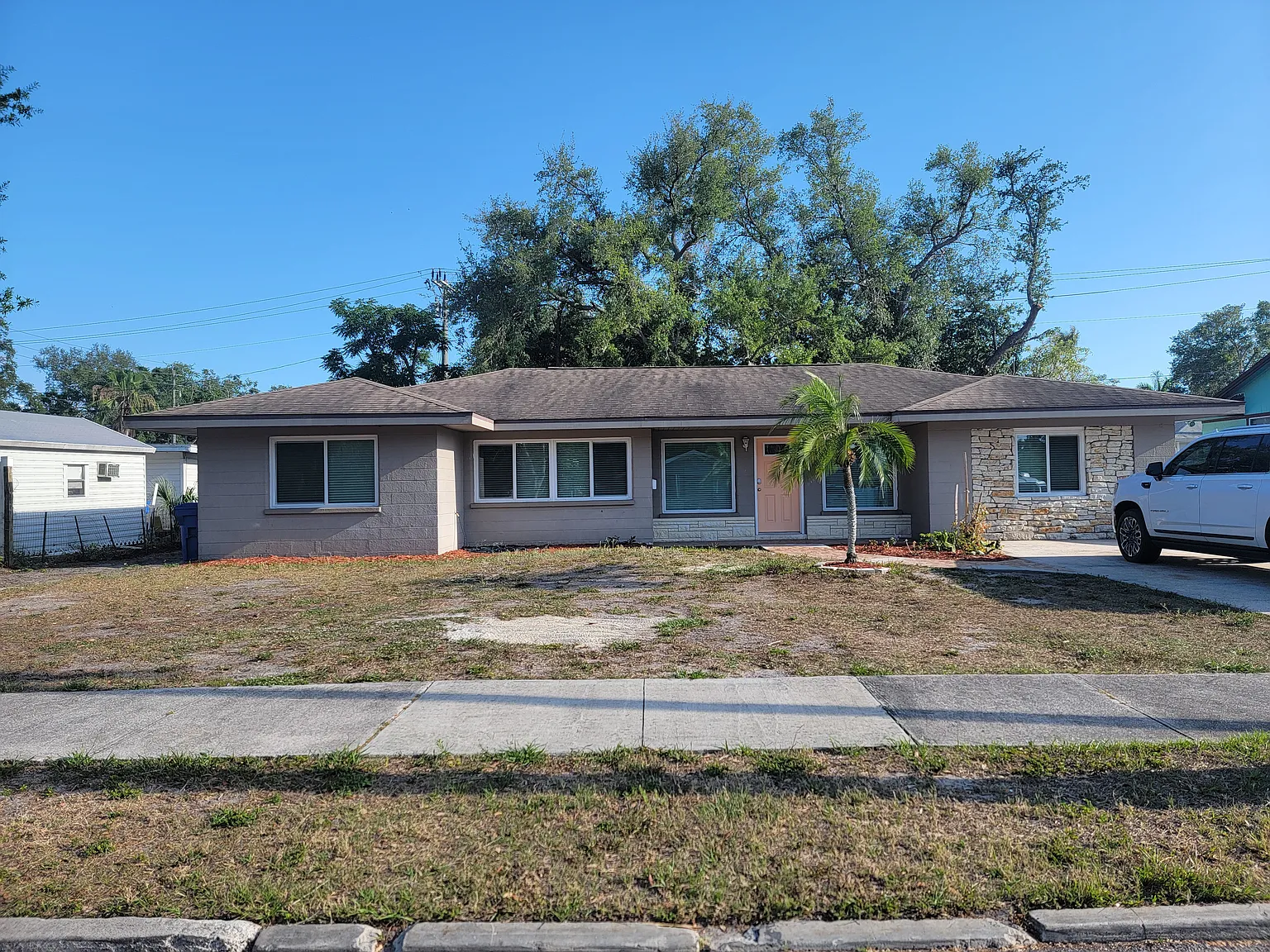3 bed, 1891 sqft, $2,800 — Photo 2