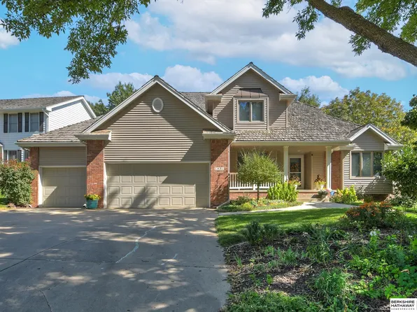 1431 S 158th Cir, Omaha, NE 68130